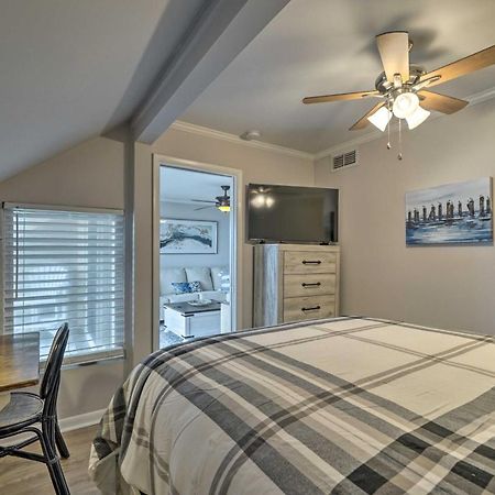 Beachfront Condo With Unobstructed Ocean Views! Oak Island Exteriér fotografie