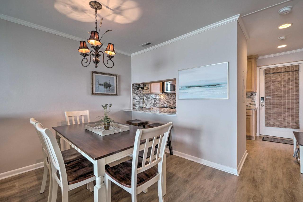 Beachfront Condo With Unobstructed Ocean Views! Oak Island Exteriér fotografie